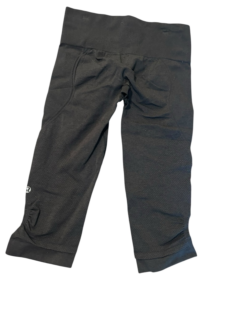 Lululemon on the flow cropped leggings size 4